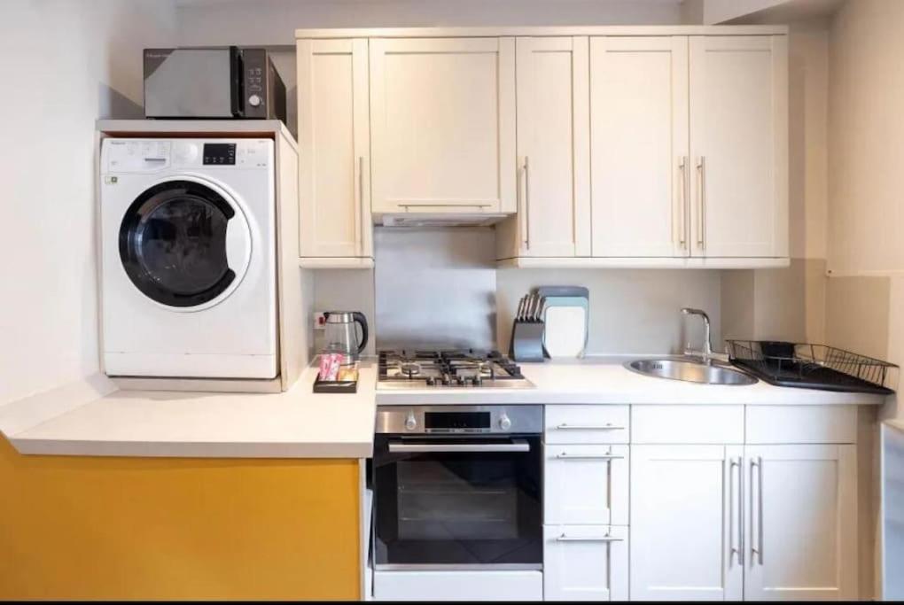 Deluxe 2-bedroom In Kings Cross Londra